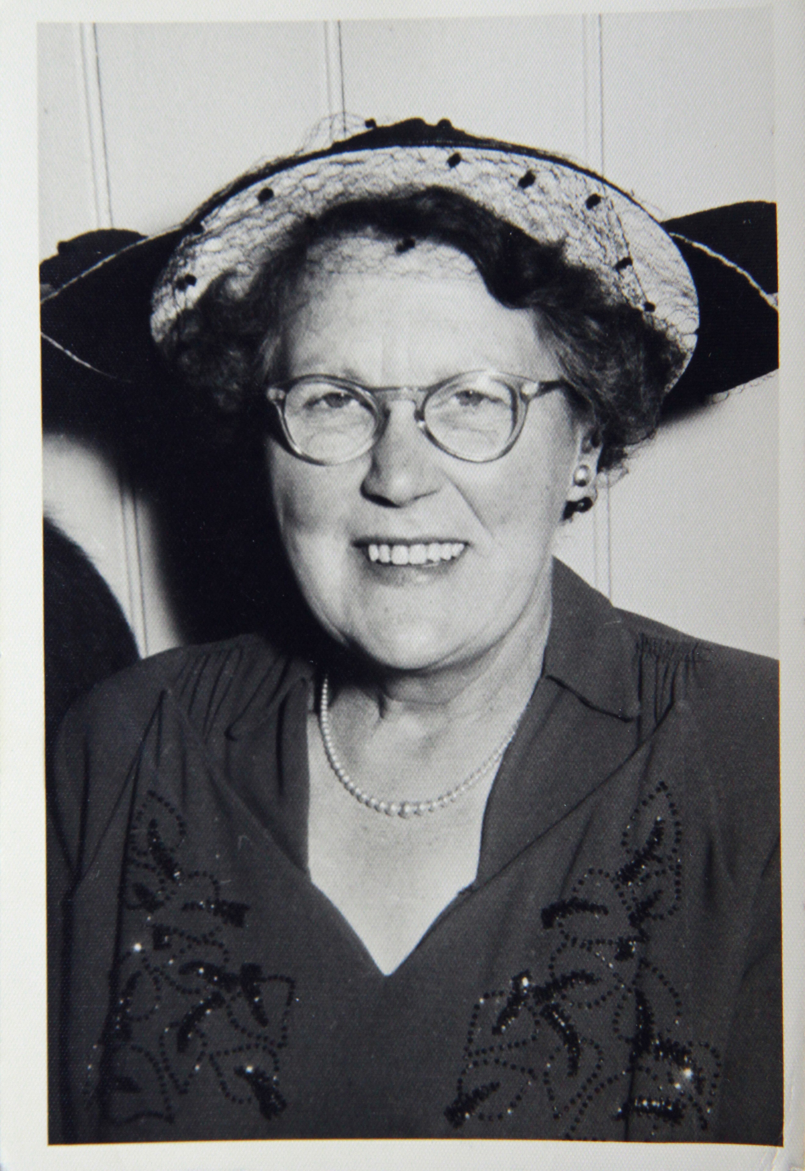 Dorothy Caldicott nee Hughes  (29700 KB)
 
(Click on Picture to View Full Size)