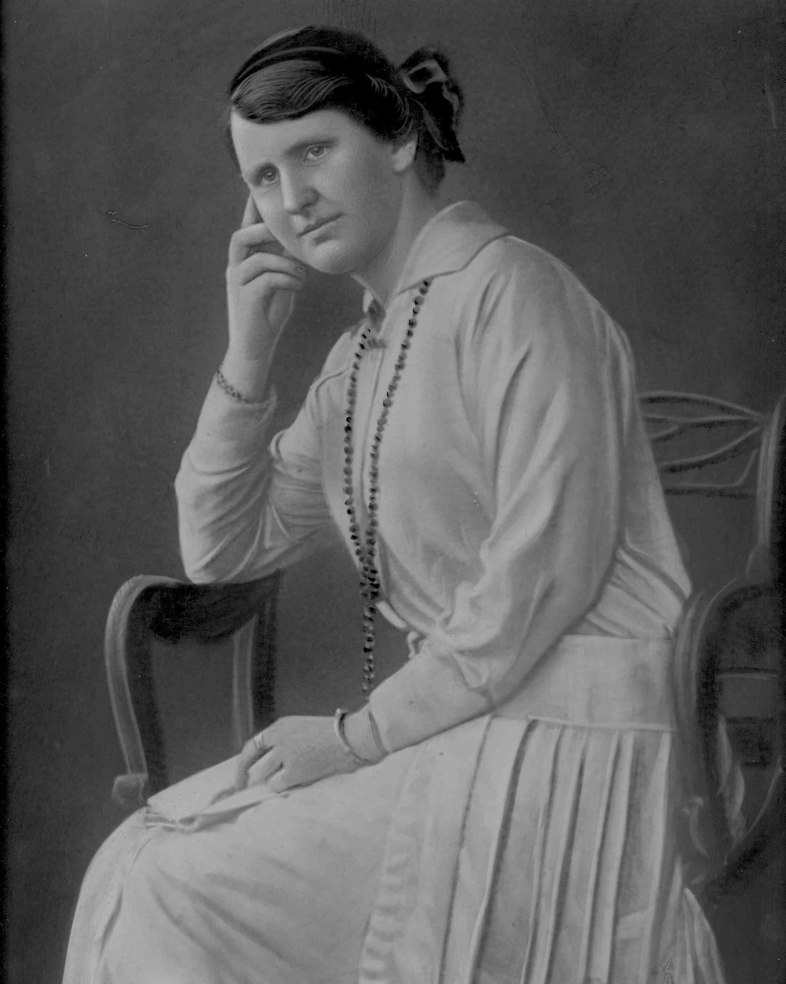 Allie Hughes bef 1918  (23895 KB)
 
(Click on Picture to View Full Size)